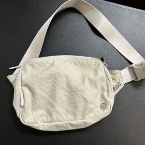Lululemon Everywhere Belt Bag large 2L